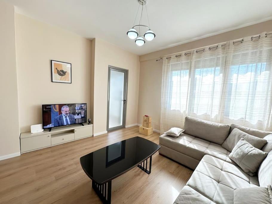 Jo-Al Apartment'S 2 Tirana Buitenkant foto