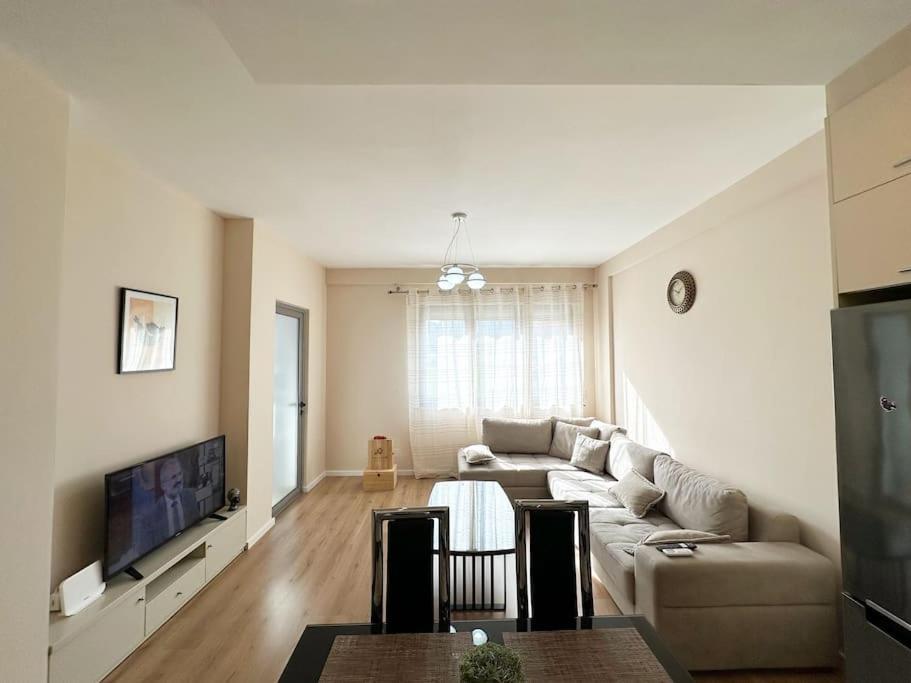 Jo-Al Apartment'S 2 Tirana Buitenkant foto